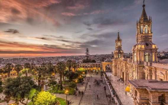 AREQUIPA CONVENCIONAL 4 DÍAS / 3 NOCHES